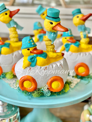 Easter Ducks in car Candy Container