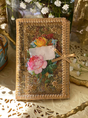 Antique style Dresden valentine lace card